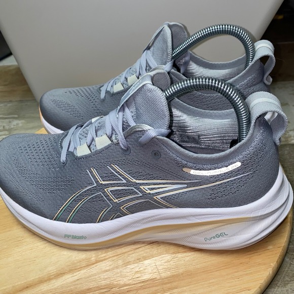 ASICS Gel Nimbus 26 Shoes Womens 8.5 US Gray PureGEL Running Walking 1012B601 - Picture 3 of 15